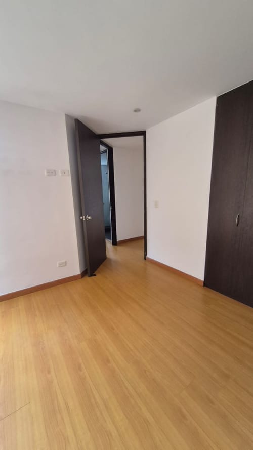 Apartamento de 2 alcobas en arriendo en Santa Barbara Central, Bogotá, 72 m² · foto 9 de 22