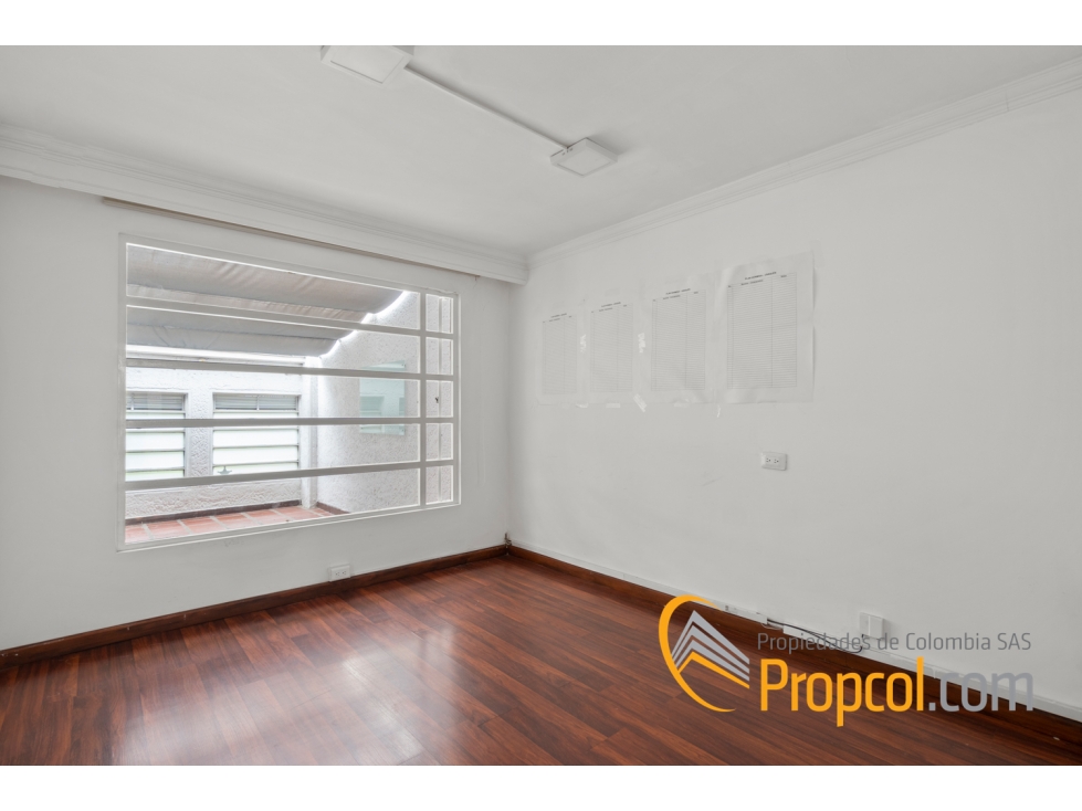 Casa en venta en Santa Barbara, Bogotá · foto 3 de 13