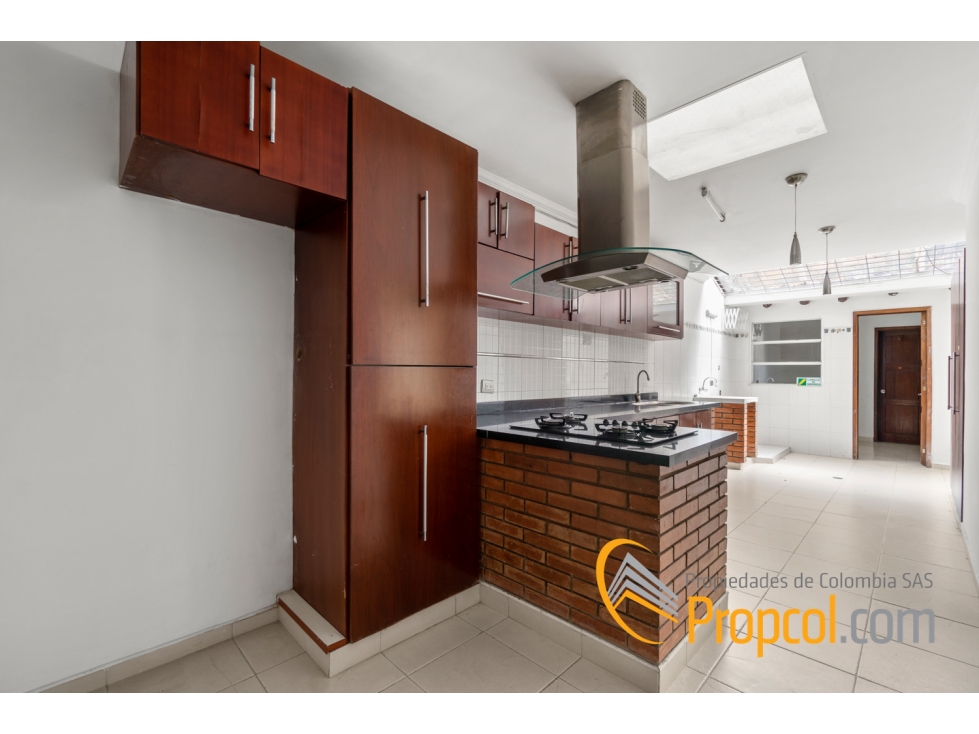 Casa en venta en Santa Barbara, Bogotá · foto 5 de 13