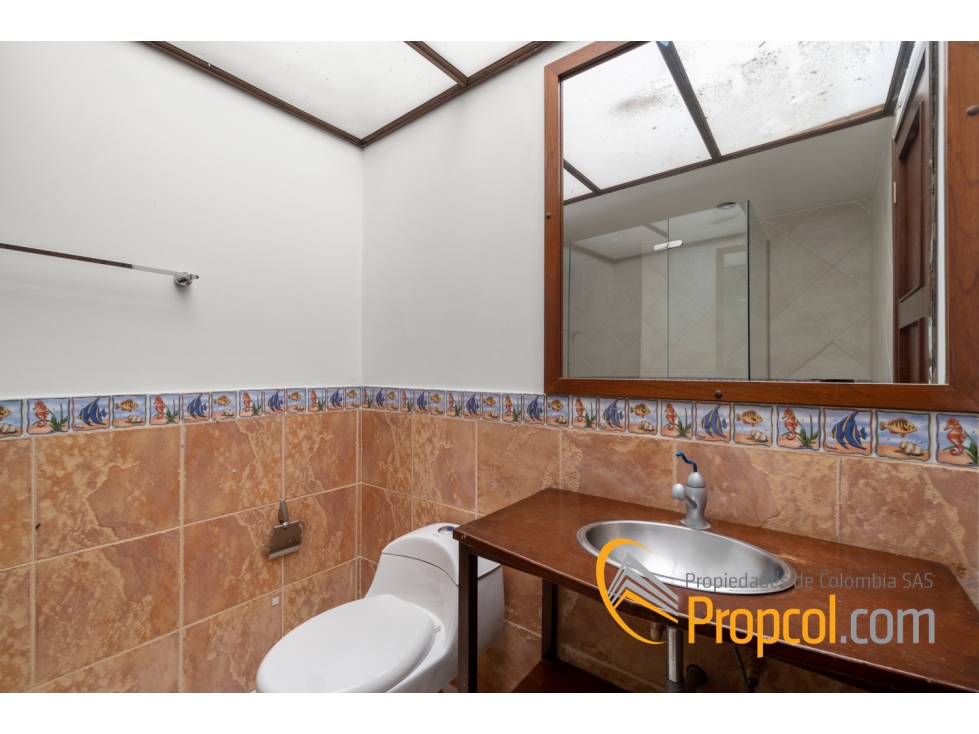 Casa en venta en Santa Barbara, Bogotá · foto 11 de 13