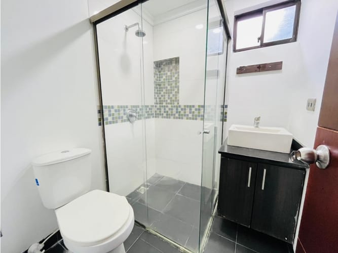 Casa de 4 alcobas en venta en La Catedral, Envigado, 430 m² · foto 9 de 24