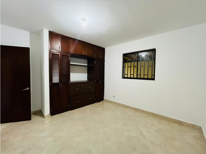 Casa de 4 alcobas en venta en La Catedral, Envigado, 430 m² · foto 13 de 24