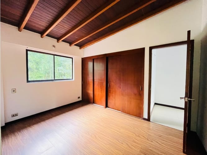 Casa de 4 alcobas en venta en La Catedral, Envigado, 430 m² · foto 19 de 24