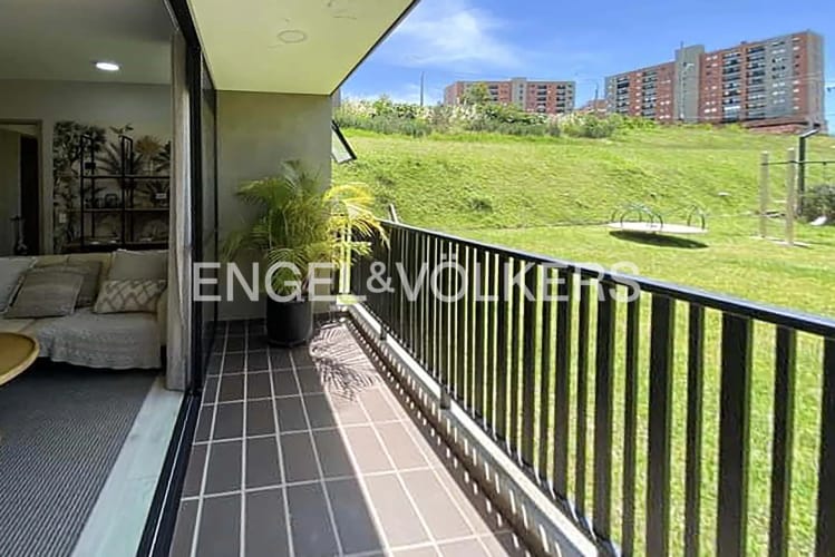 Apartamento de 2 alcobas en venta en Llano Grande, Rionegro, 70 m² · foto 2 de 4