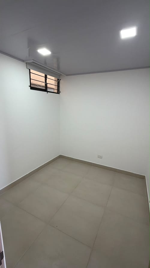 Apartamento de 2 alcobas en arriendo en La Salle, Bogotá, 40 m² · foto 9 de 11