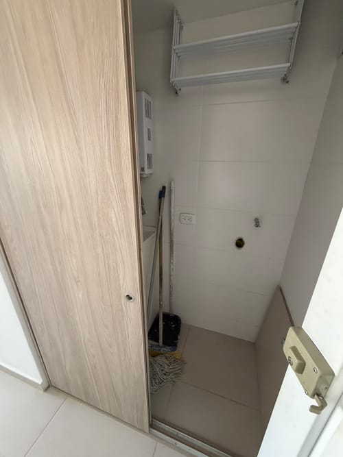 Apartamento de 2 alcobas en arriendo en La Salle, Bogotá, 40 m² · foto 8 de 11