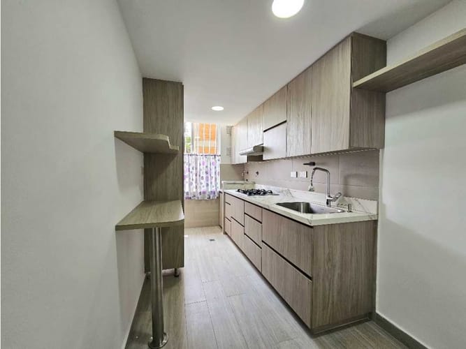 Apartamento de 2 alcobas en venta en Belén Miravalle, Medellín, 66 m² · foto 13 de 23