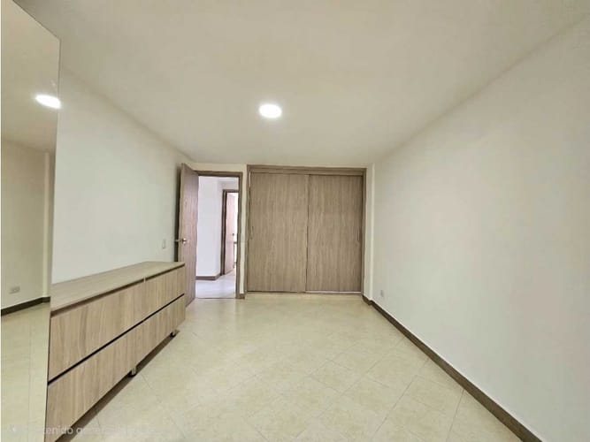 Apartamento de 2 alcobas en venta en Belén Miravalle, Medellín, 66 m² · foto 20 de 23