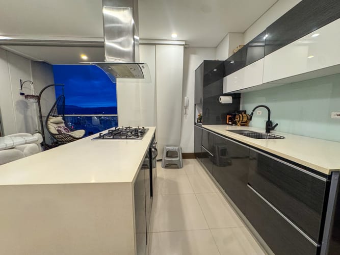 Apartamento de 3 alcobas en venta en Cabecera Del Llano, Bucaramanga, 107 m² · foto 3 de 14