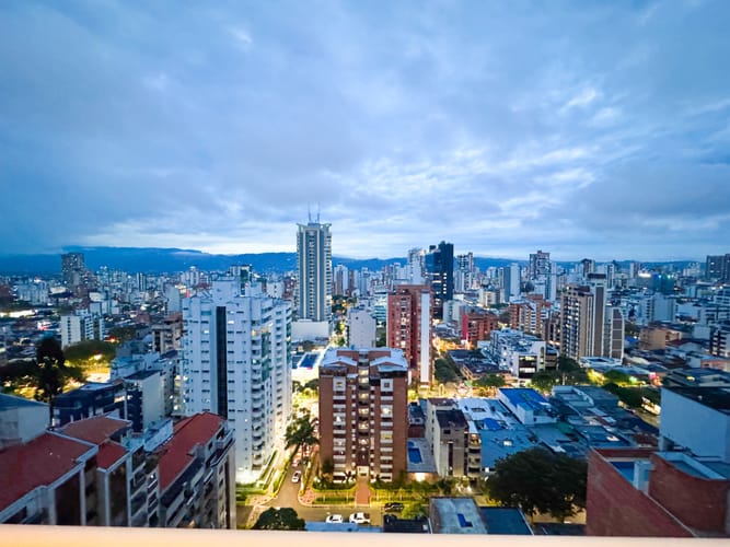 Apartamento de 3 alcobas en venta en Cabecera Del Llano, Bucaramanga, 107 m² · foto 12 de 14
