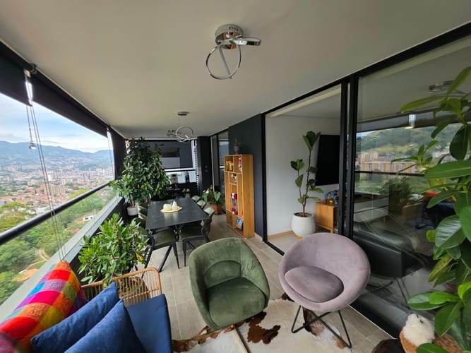 Apartamento de 2 alcobas en venta en Escobero, Envigado, 110 m² · foto 5 de 12