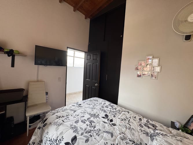 Apartamento de 3 alcobas en venta en La Castellana, Medellín, 100 m² · foto 12 de 16