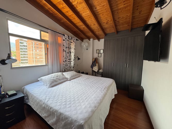 Apartamento de 3 alcobas en venta en La Castellana, Medellín, 100 m² · foto 15 de 16