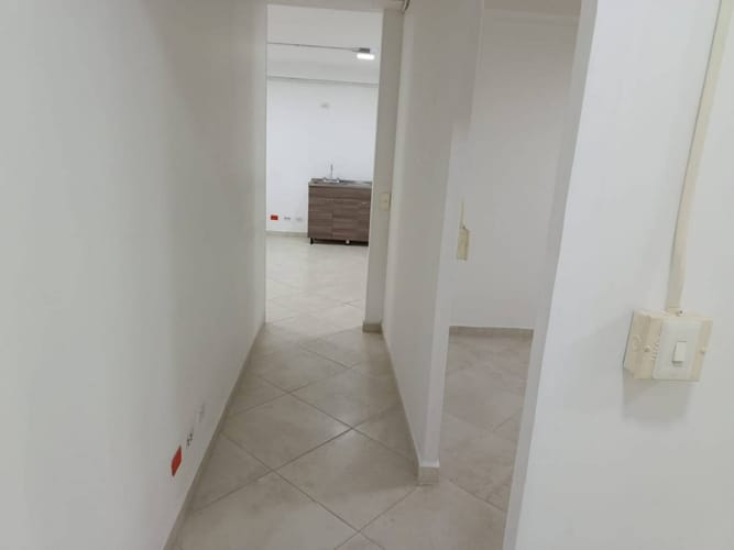 Oficina en arriendo en Florida Nueva, Medellín, 160 m² · foto 11 de 12