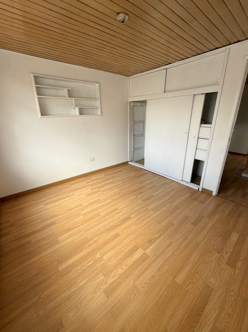 Casa de 6 alcobas en arriendo en Barrios Unidos, Bogotá, 160 m² · foto 9 de 20