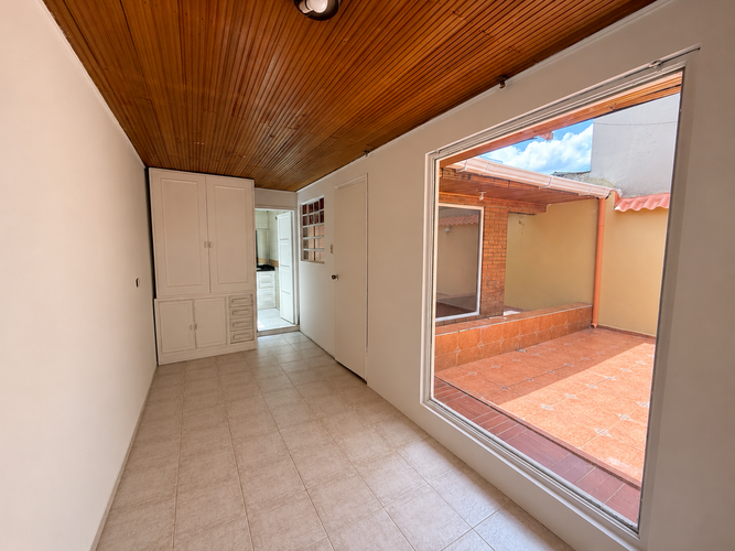 Casa de 6 alcobas en arriendo en Barrios Unidos, Bogotá, 160 m² · foto 17 de 20