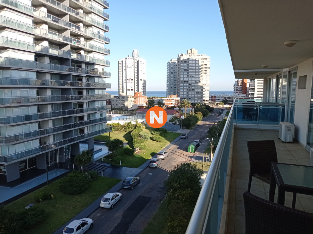 Apartamento en venta en Playa Brava