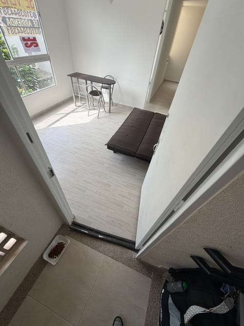 Apartamento de 2 alcobas en venta en Asocomun, Girardot, 39 m² · foto 10 de 11