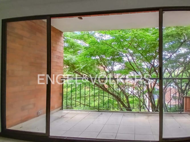 Apartamento de 3 alcobas en arriendo en Las Lomas No.1, Medellín, 132 m² · foto 16 de 16