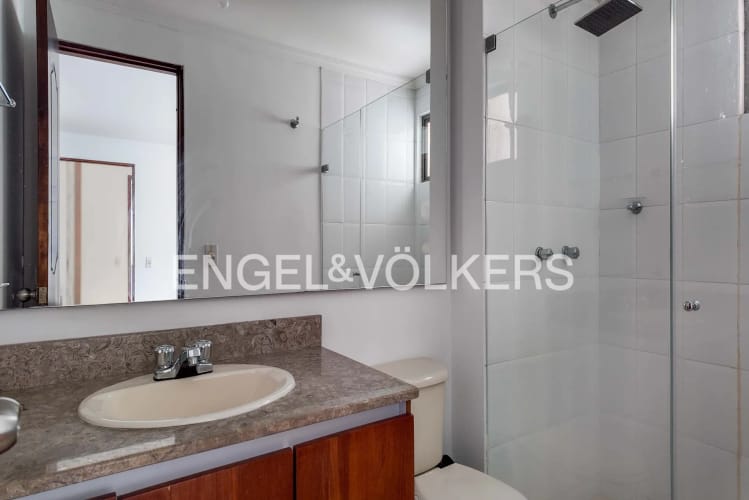 Apartamento de 3 alcobas en arriendo en Las Lomas No.1, Medellín, 132 m² · foto 9 de 16