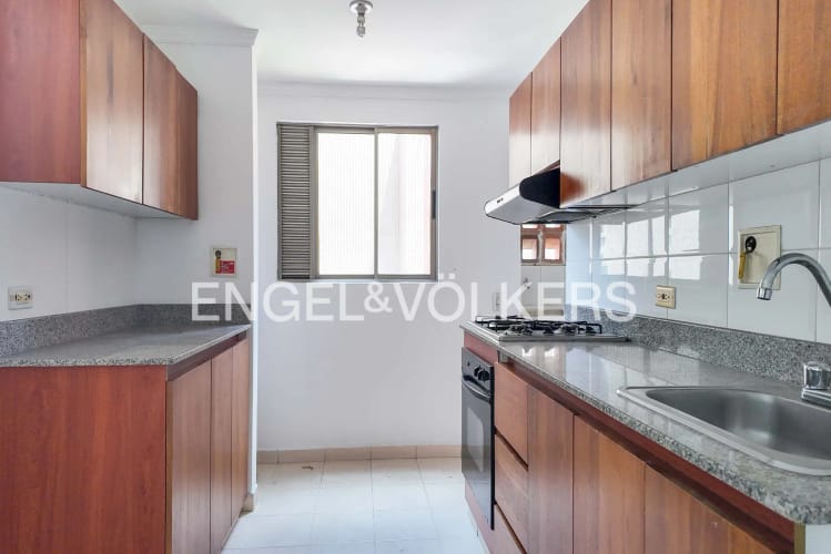 Apartamento de 3 alcobas en arriendo en Las Lomas No.1, Medellín, 132 m² · foto 7 de 16