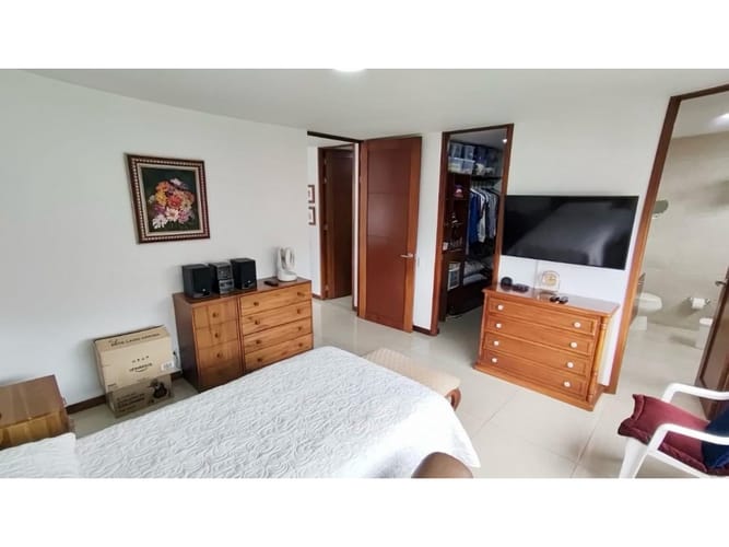 Apartamento de 3 alcobas en venta en Los Balsos, Medellín, 147 m² · foto 14 de 23