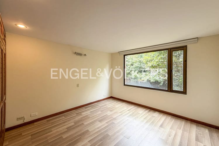 Apartamento en venta en Cerros De Niza, Bogotá · foto 8 de 18