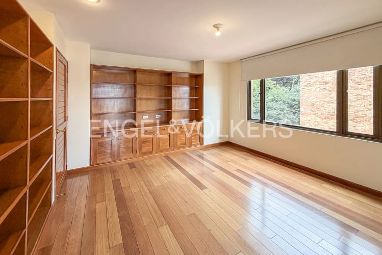 Apartamento en venta en Cerros De Niza, Bogotá · foto 5 de 18