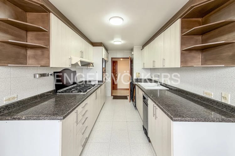 Apartamento en venta en Cerros De Niza, Bogotá · foto 4 de 18