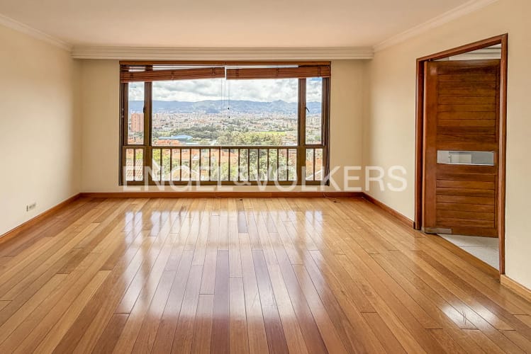 Apartamento en venta en Cerros De Niza, Bogotá · foto 3 de 18