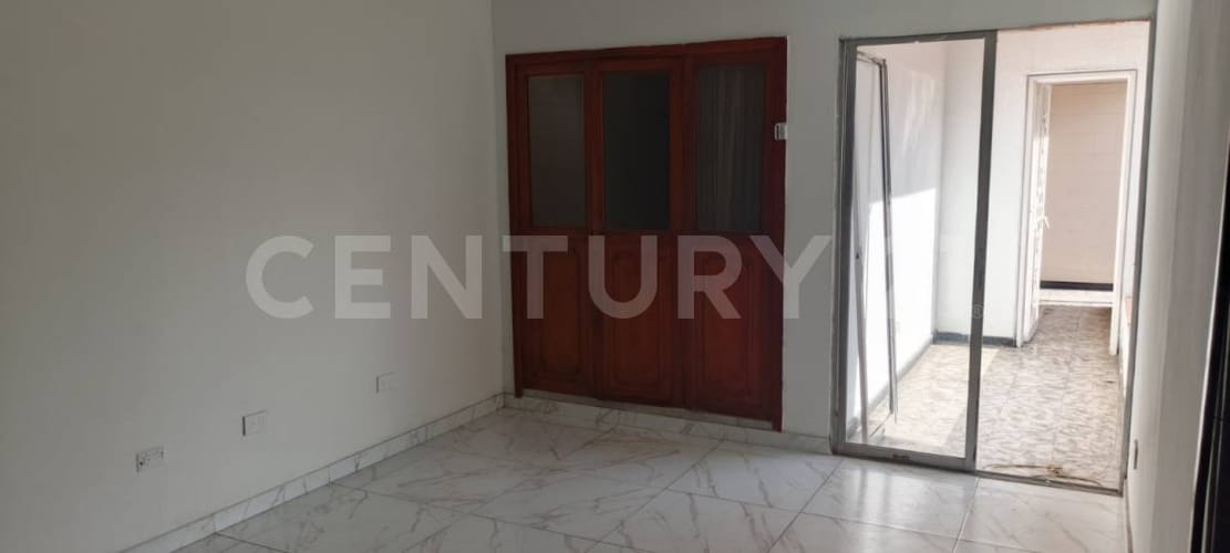 Casa de 5 alcobas en venta en La Merced, Cali, 308 m² · foto 3 de 16