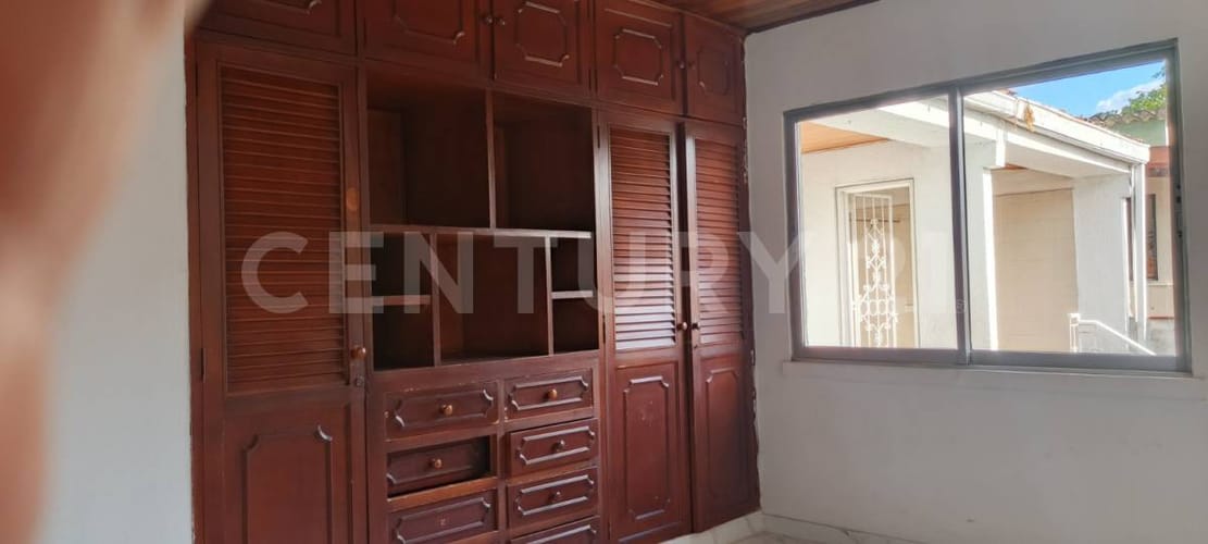 Casa de 5 alcobas en venta en La Merced, Cali, 308 m² · foto 4 de 16