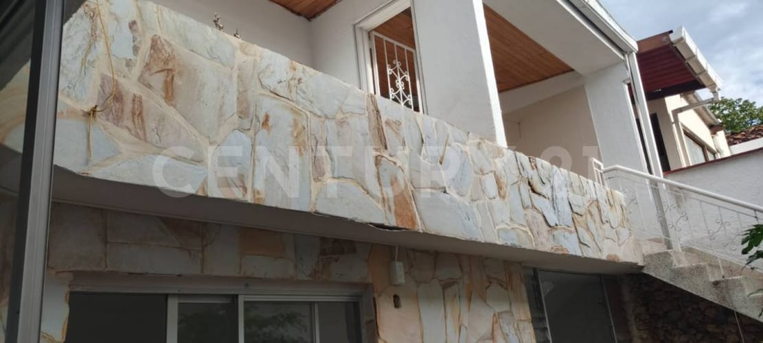 Casa de 5 alcobas en venta en La Merced, Cali, 308 m² · foto 13 de 16