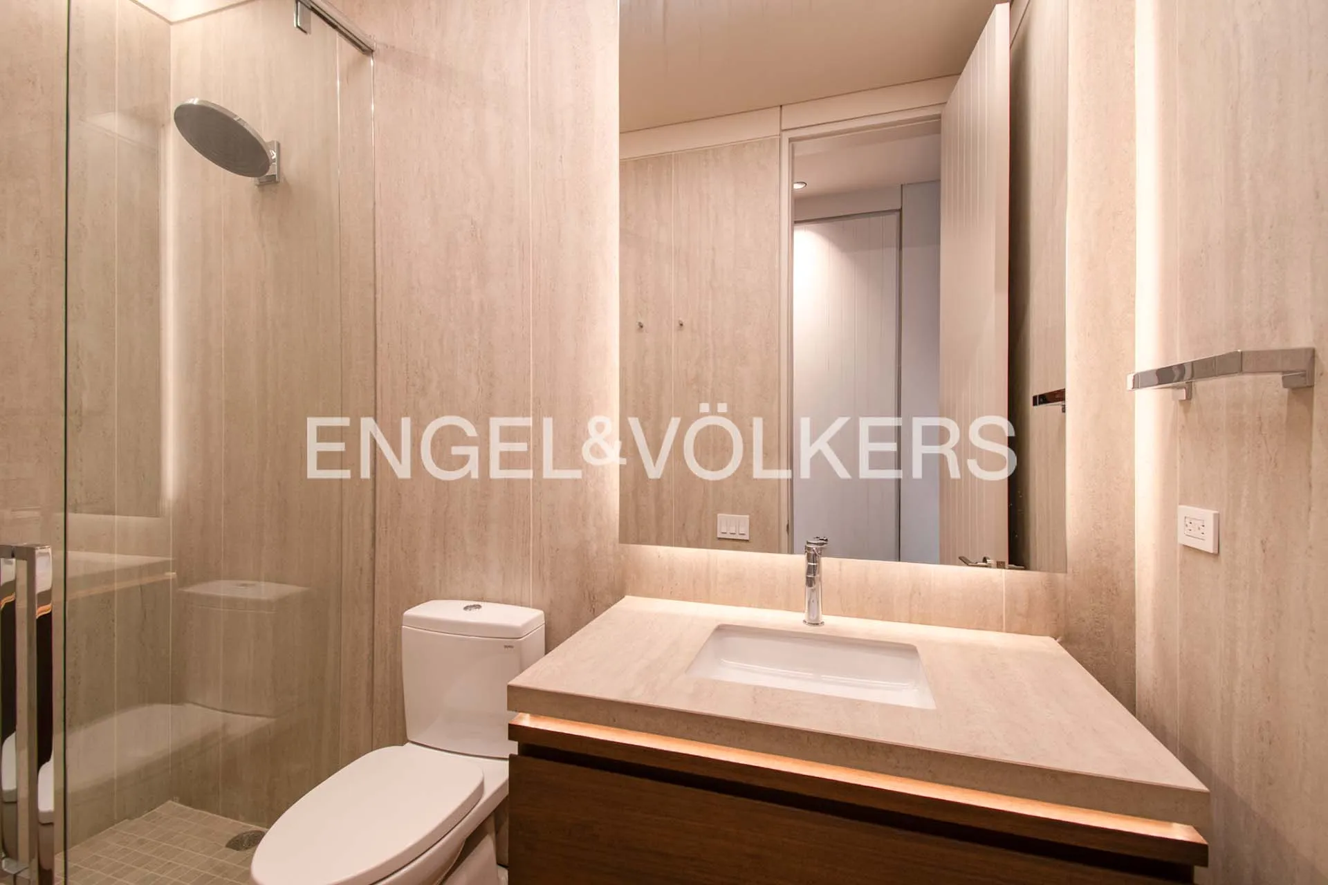 Apartamento en venta en Chicó Alto, Bogotá · foto 11 de 17