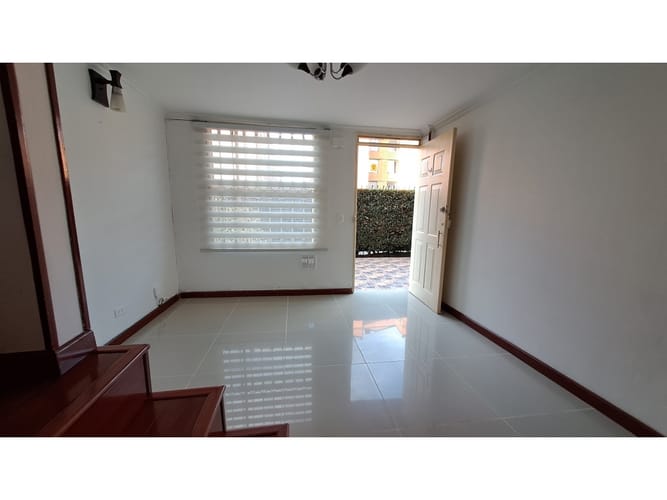 Casa de 2 alcobas en arriendo en Ciudad Jardin Norte, Bogotá, 62 m² · foto 3 de 24