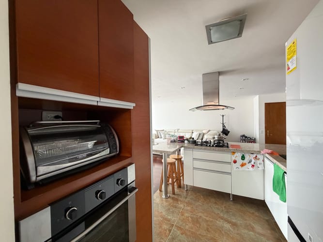 Apartamento de 3 alcobas en venta en Chicó Navarra, Bogotá, 135 m² · foto 5 de 24