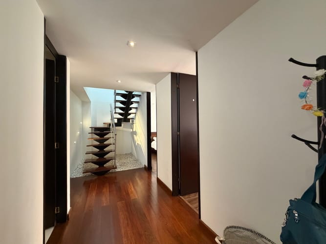 Apartamento de 3 alcobas en venta en Chicó Navarra, Bogotá, 135 m² · foto 9 de 24