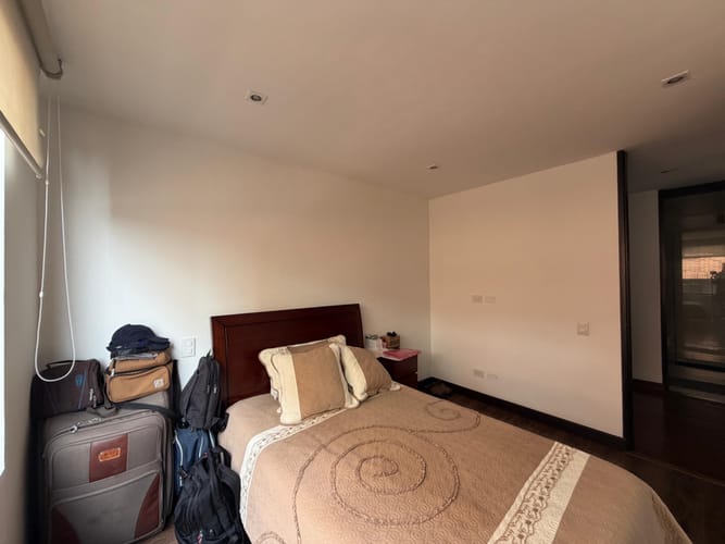 Apartamento de 3 alcobas en venta en Chicó Navarra, Bogotá, 135 m² · foto 11 de 24