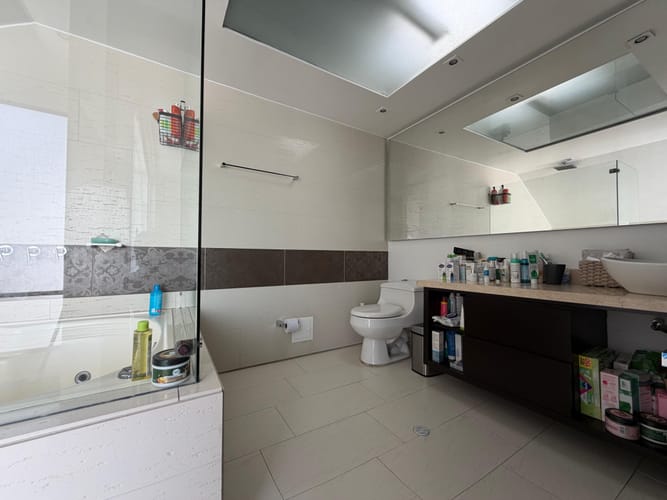 Apartamento de 3 alcobas en venta en Chicó Navarra, Bogotá, 135 m² · foto 19 de 24
