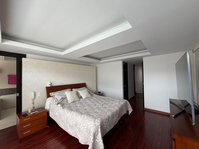 Apartamento de 3 alcobas en venta en Chicó Navarra, Bogotá, 135 m² · foto 17 de 24