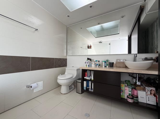 Apartamento de 3 alcobas en venta en Chicó Navarra, Bogotá, 135 m² · foto 21 de 24