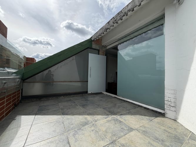 Apartamento de 3 alcobas en venta en Chicó Navarra, Bogotá, 135 m² · foto 22 de 24