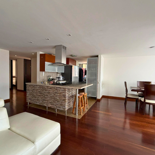 Apartamento de 3 alcobas en venta en Chicó Navarra, Bogotá, 135 m² · foto 6 de 24