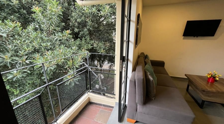 Casa de 5 alcobas en venta en Campo Valdes No.2, Medellín, 250 m² · foto 6 de 11