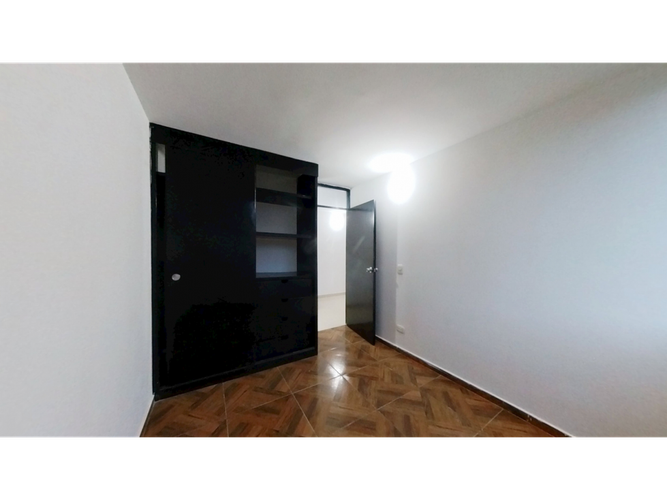 Apartamento de 3 alcobas en venta en Zona Centro, Madrid, 60 m² · foto 3 de 11