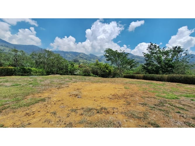 Lote en venta en Zarzal Curzao, Copacabana, 2083 m² · foto 5 de 9