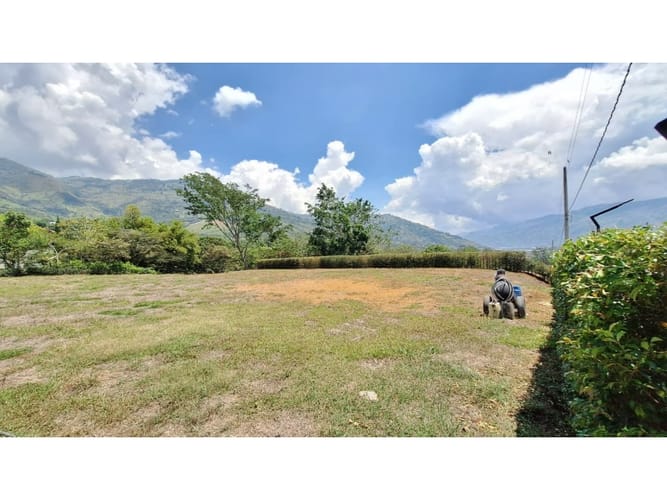 Lote en venta en Zarzal Curzao, Copacabana, 2083 m² · foto 6 de 9