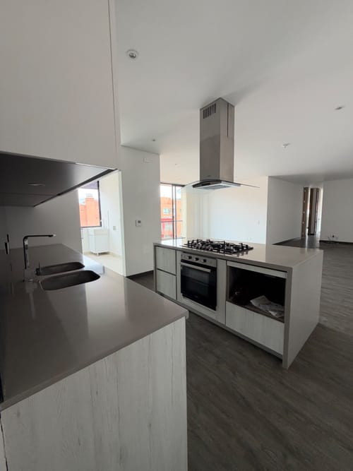 Apartamento en arriendo en La Calleja, Bogotá · foto 3 de 24