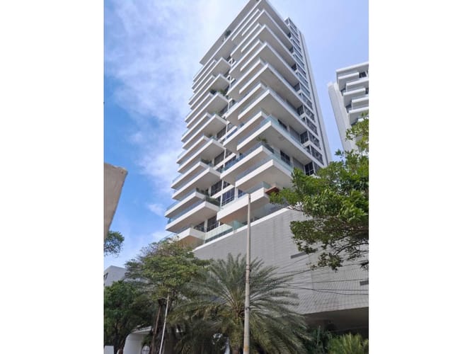Apartamento de 3 alcobas en venta en Bellavista, Santa Marta, 305 m² · foto 3 de 24