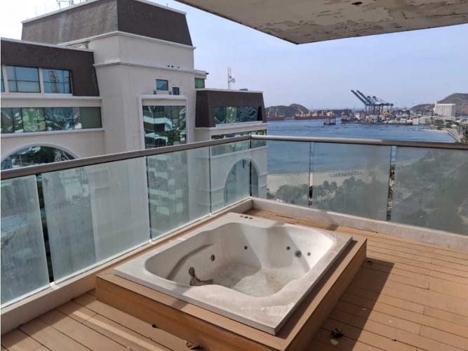 Apartamento de 3 alcobas en venta en Bellavista, Santa Marta, 305 m² · foto 22 de 24